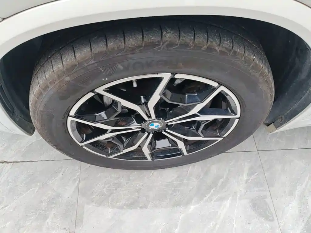 BMW X3 — миниатюра 23