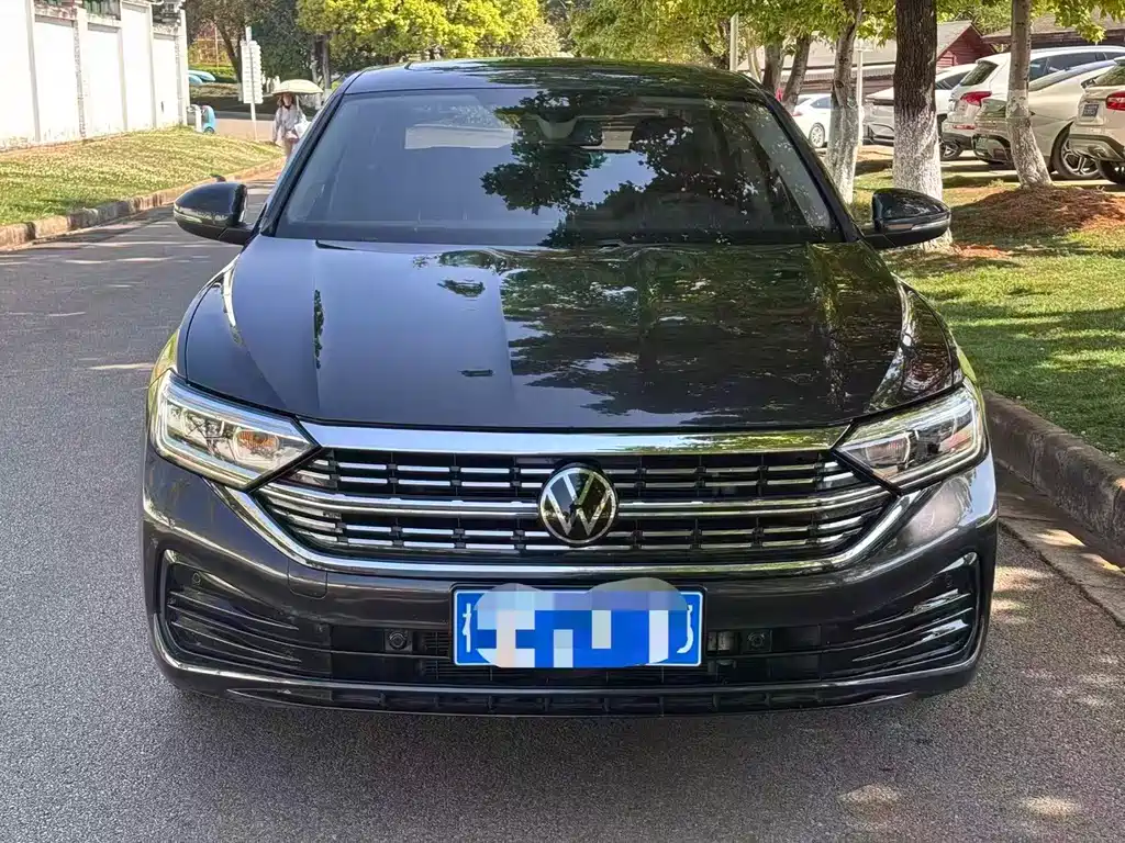 Volkswagen Sagitar 2025