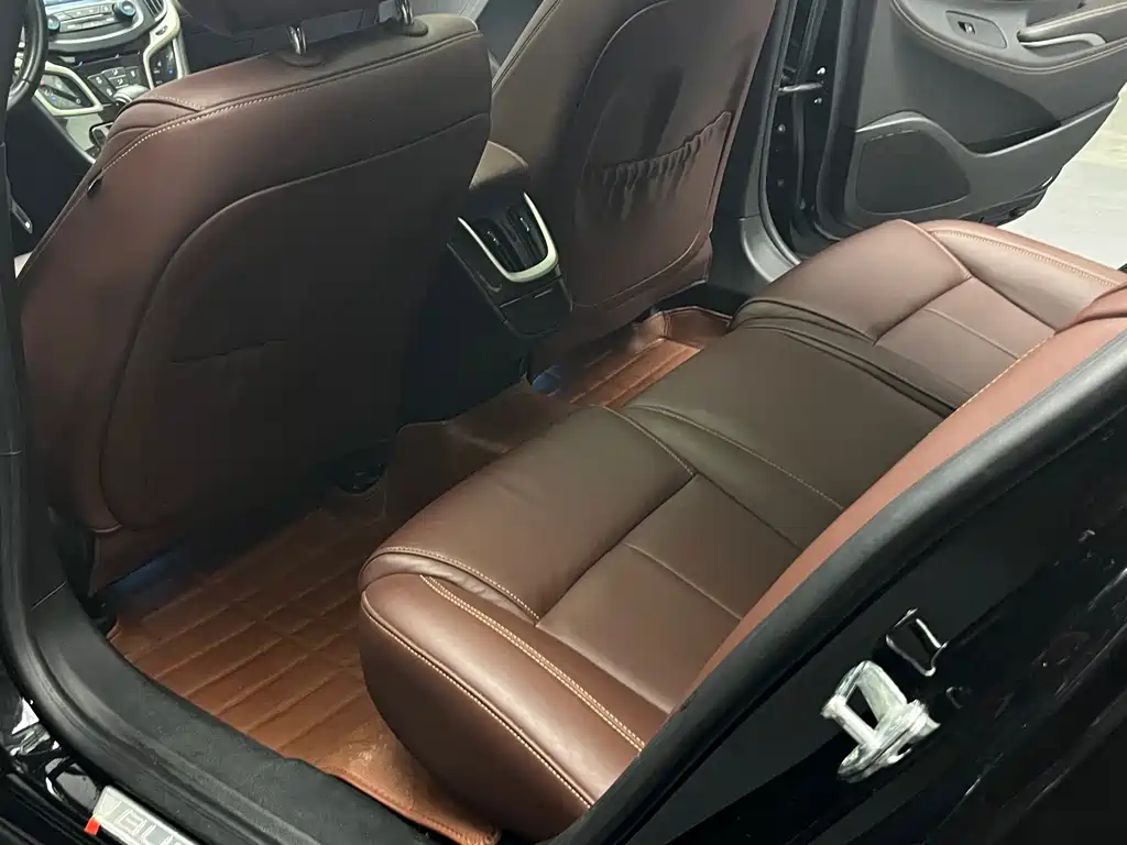 Buick LaCrosse — миниатюра 18