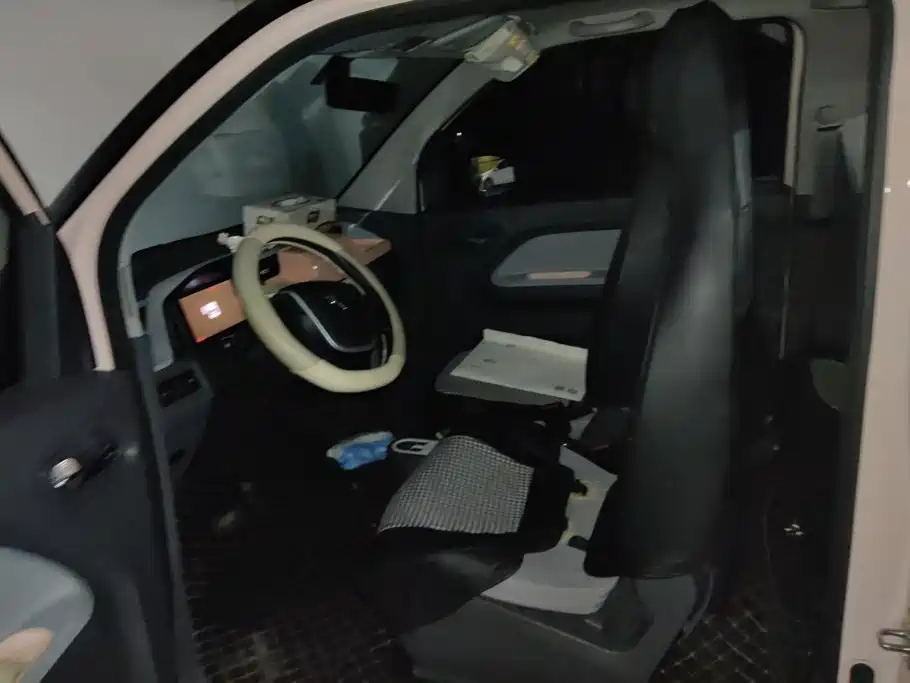 Wuling MINIEV — миниатюра 11