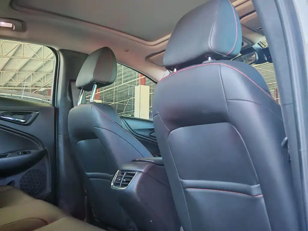 Chevrolet Malibu XL — миниатюра 13