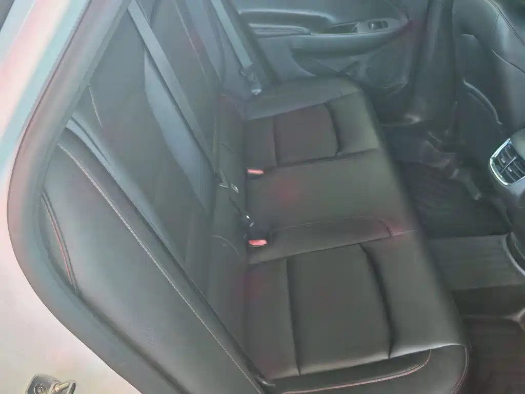 Chevrolet Malibu XL — миниатюра 14