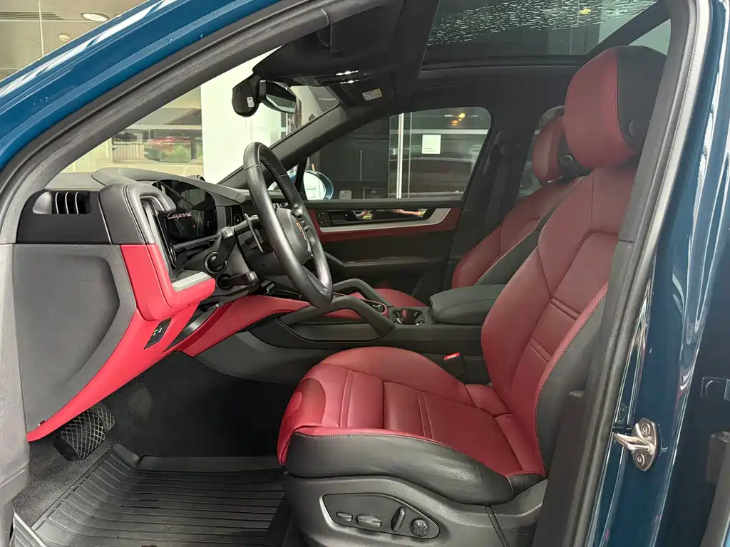 Porsche Cayenne — миниатюра 4