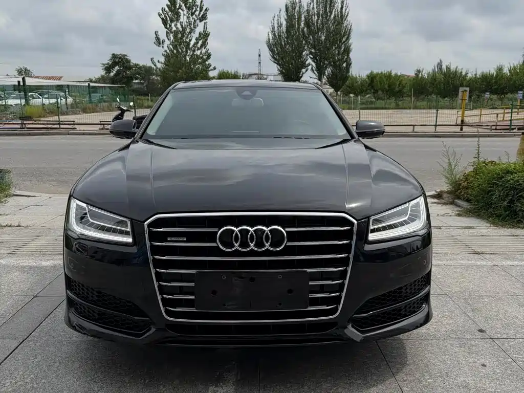 Audi A8 — миниатюра 3