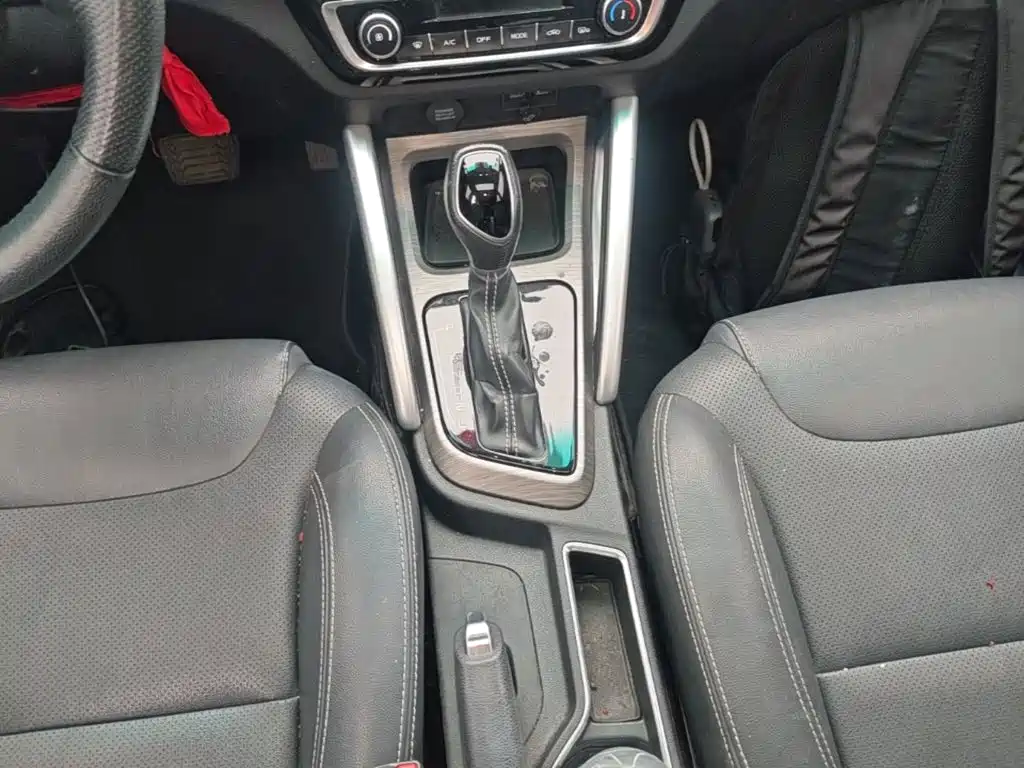 Geely Vision X3 — миниатюра 14