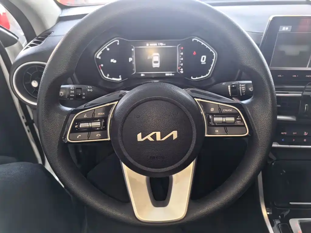 Kia K3 — миниатюра 11