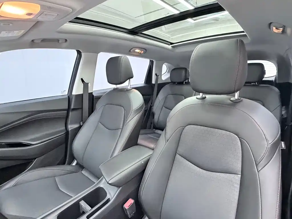 Chevrolet Volando — миниатюра 15