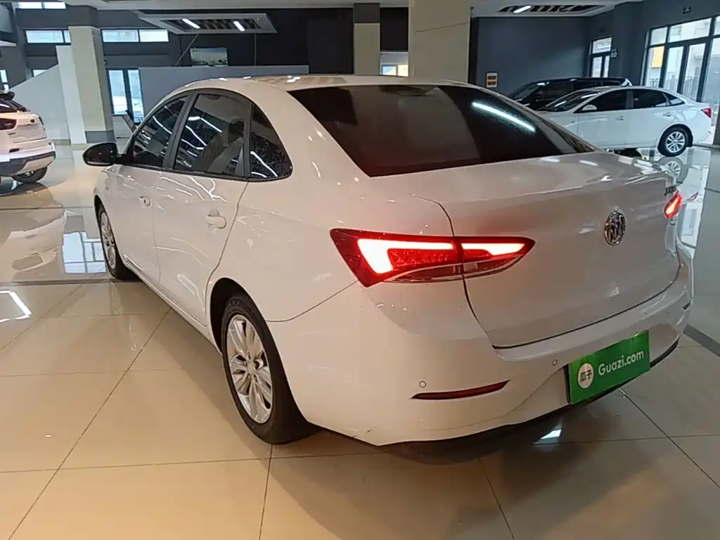 Buick Excelle — миниатюра 5