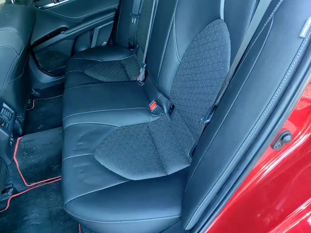 Toyota Camry — миниатюра 17