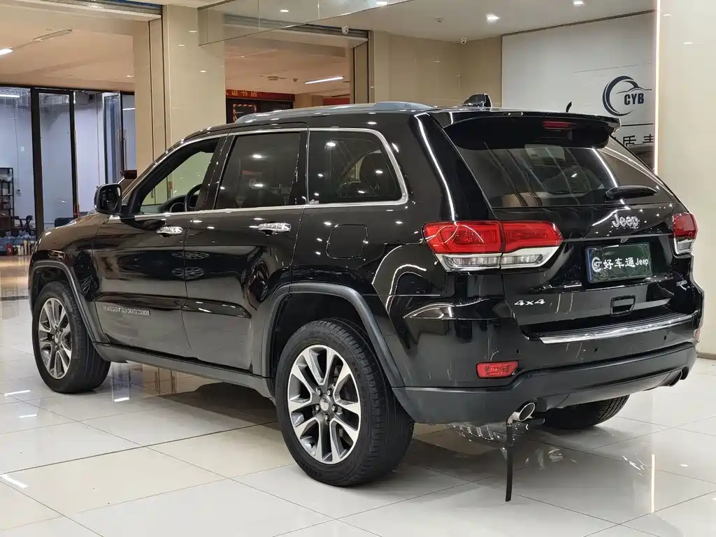 Jeep Grand Cherokee (Import) — миниатюра 15