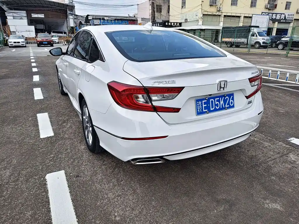 Honda Accord — миниатюра 15