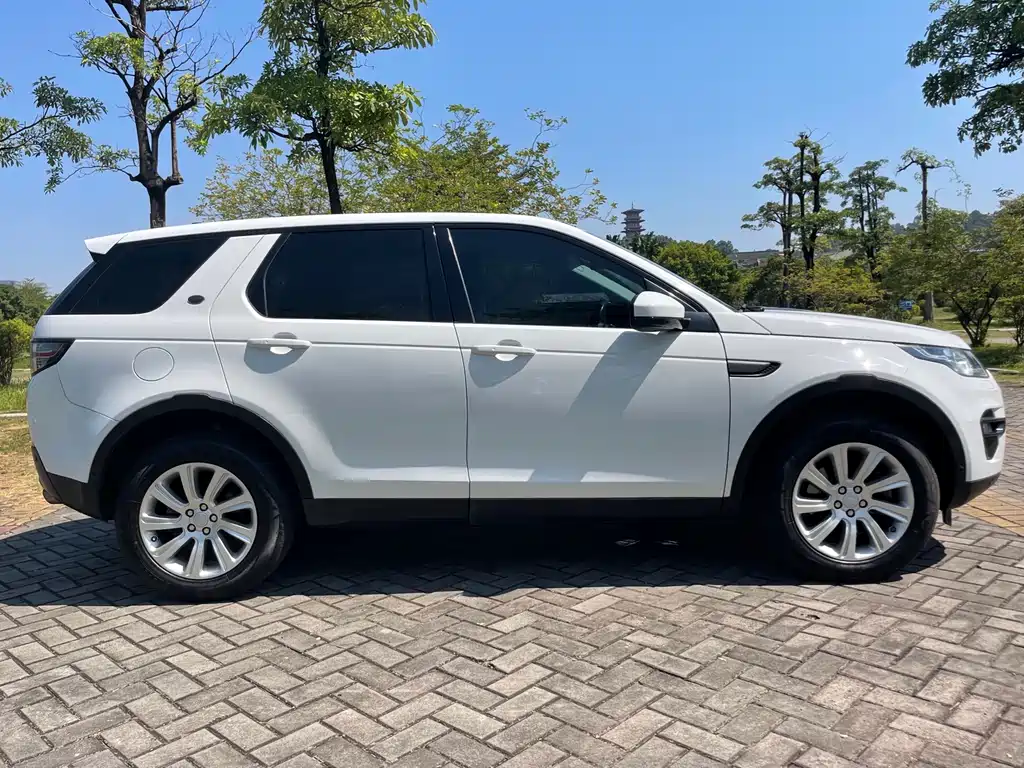 Land Rover Discovery Sport — миниатюра 11