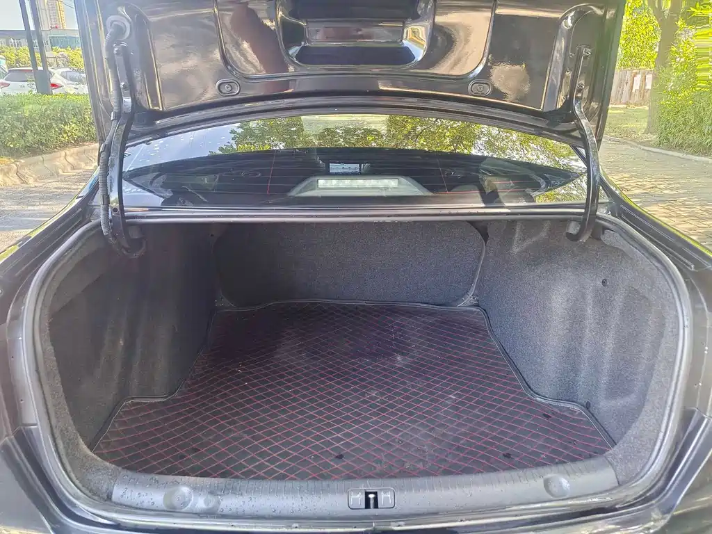 Volkswagen Lavida — миниатюра 10