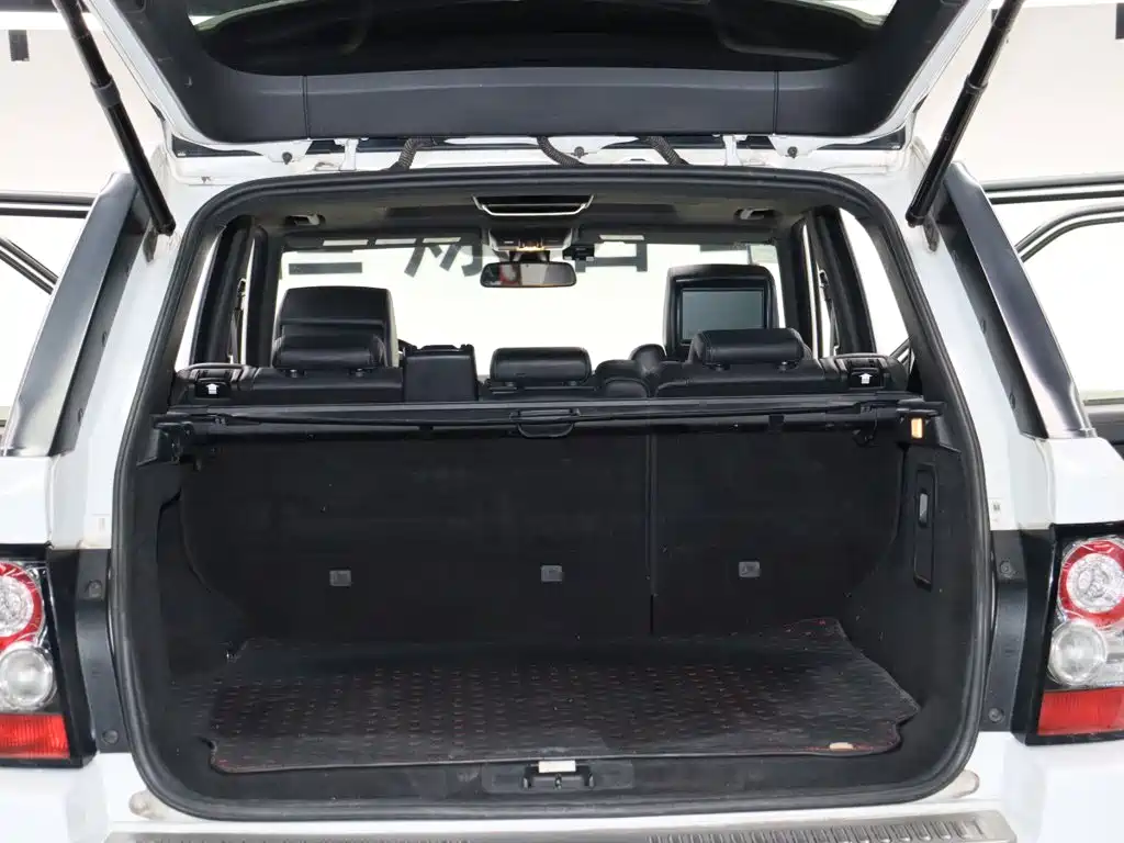 Land Rover Sport — миниатюра 12