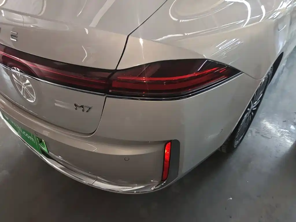 Roewe M7 DMH — миниатюра 8