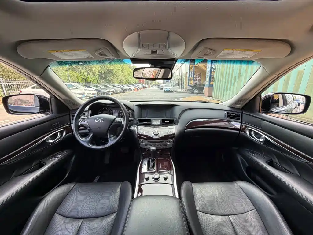 Infiniti Q70 — миниатюра 4
