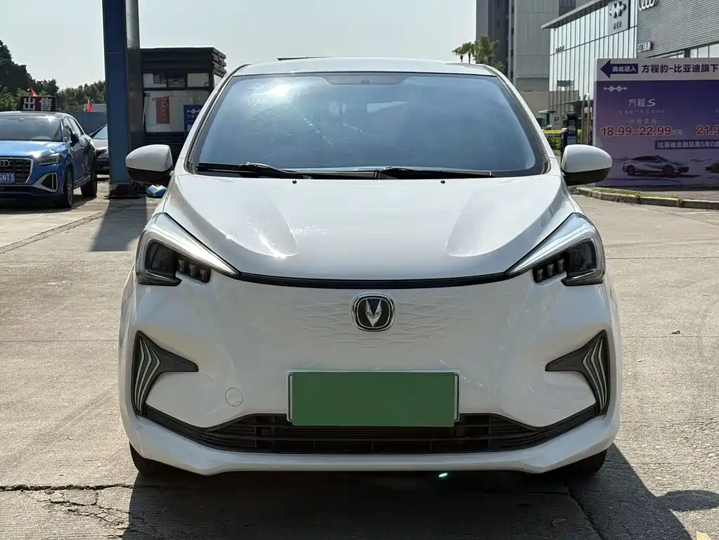 Changan Benben E-Star — миниатюра 2