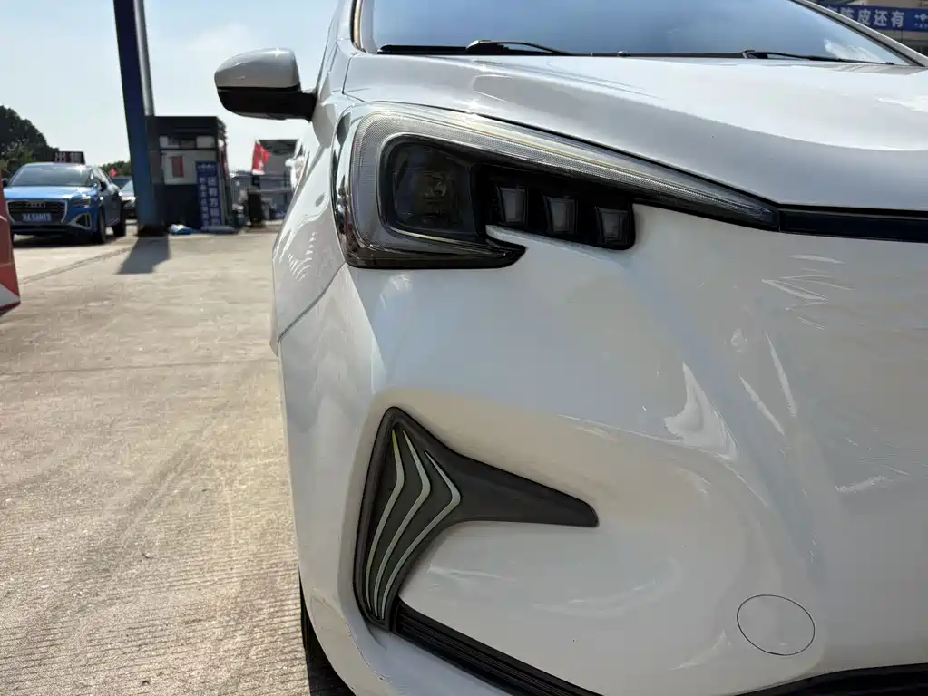 Changan Benben E-Star — миниатюра 13
