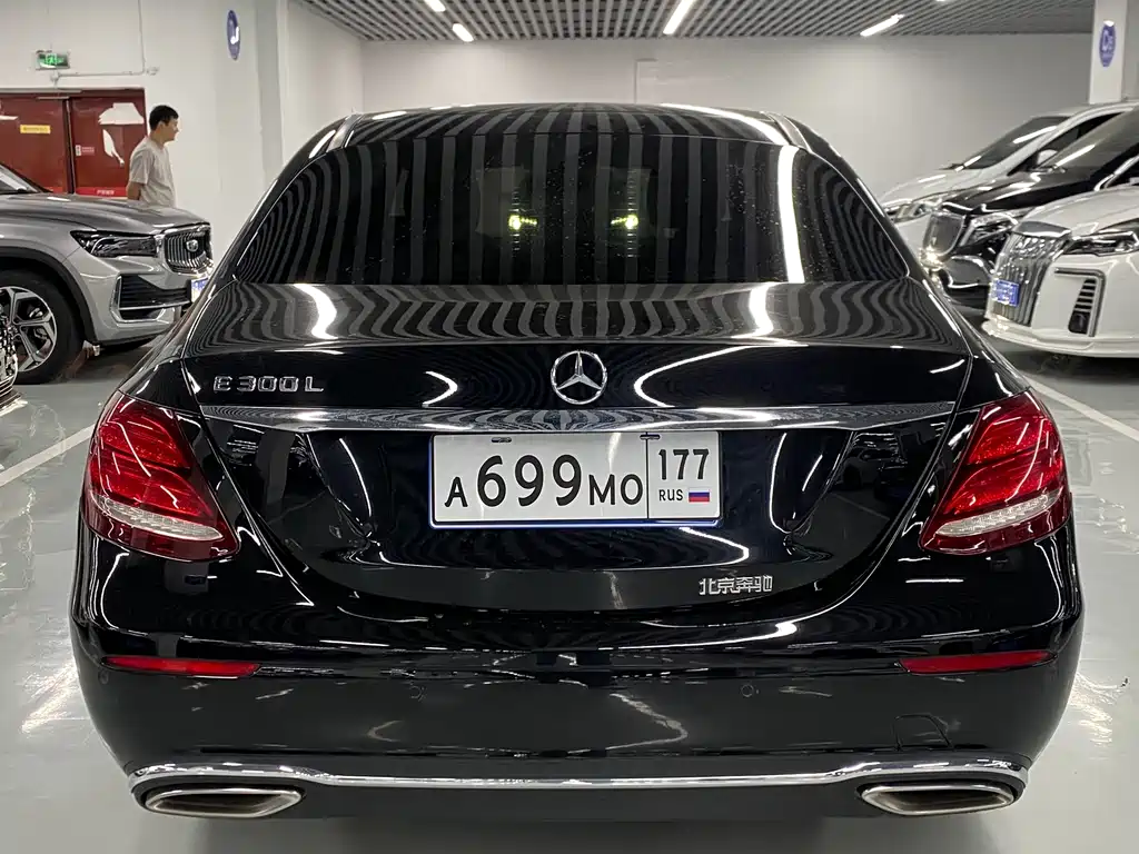 Mercedes-Benz E-Class — миниатюра 15