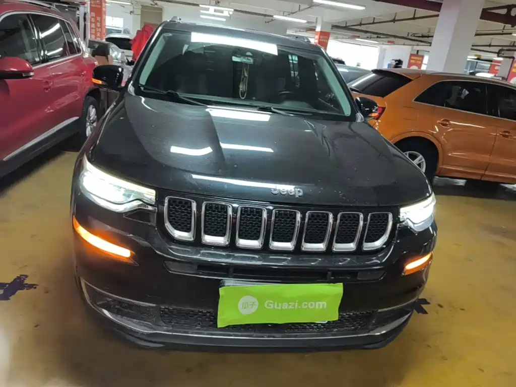 Jeep Grand Commander — миниатюра 3