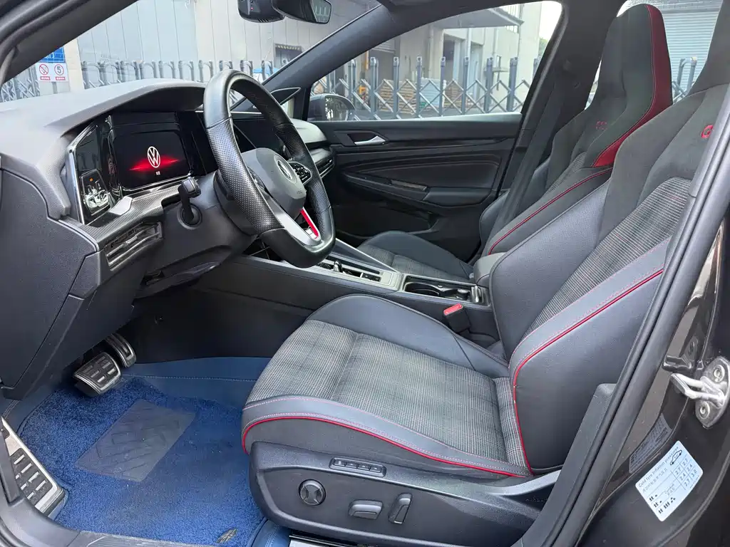 Volkswagen Golf GTI — миниатюра 9