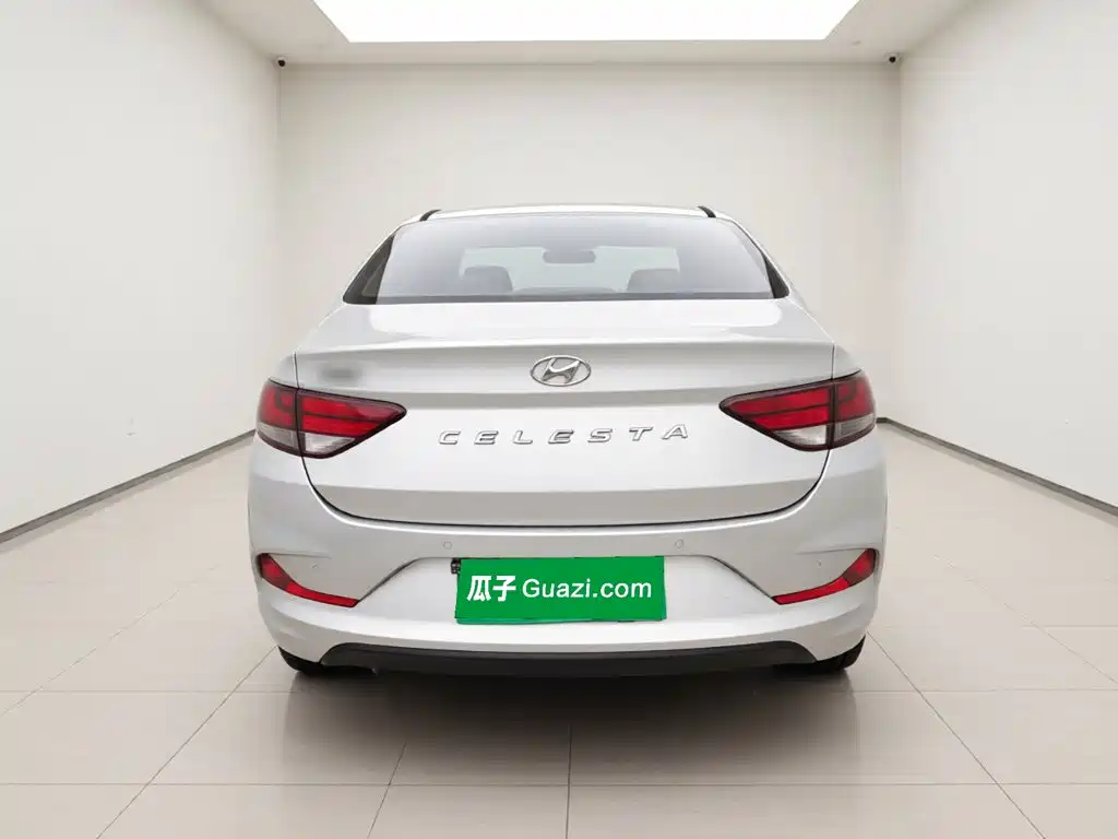 Hyundai Elantra — миниатюра 3