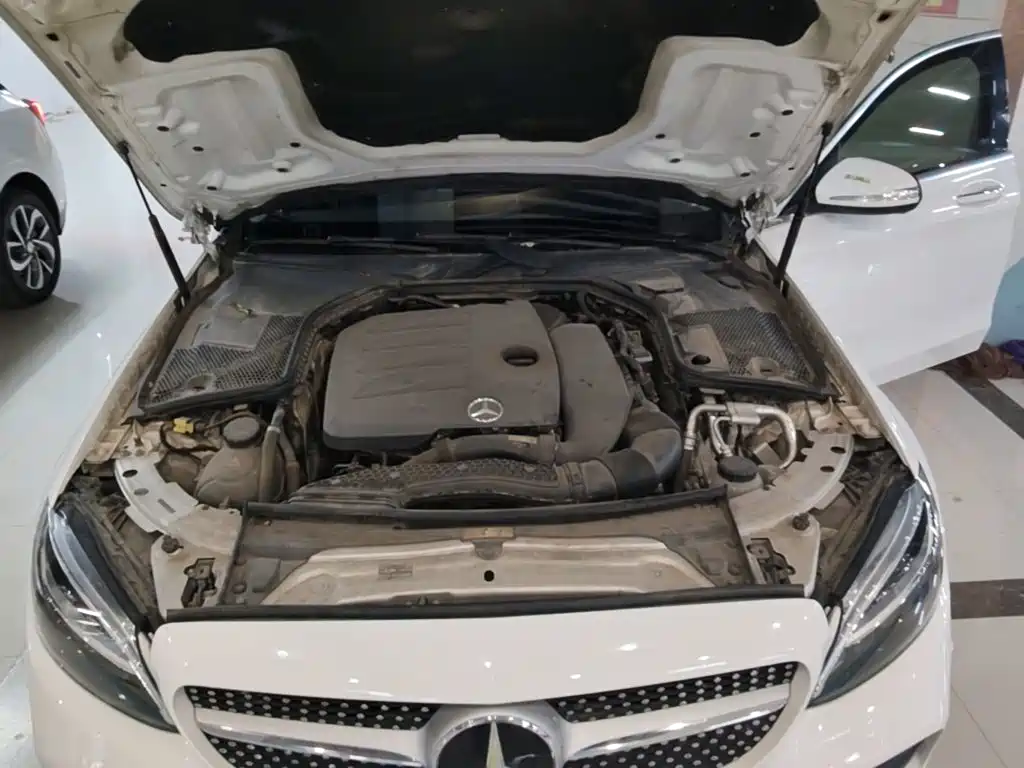 Mercedes-Benz C-Class — миниатюра 20