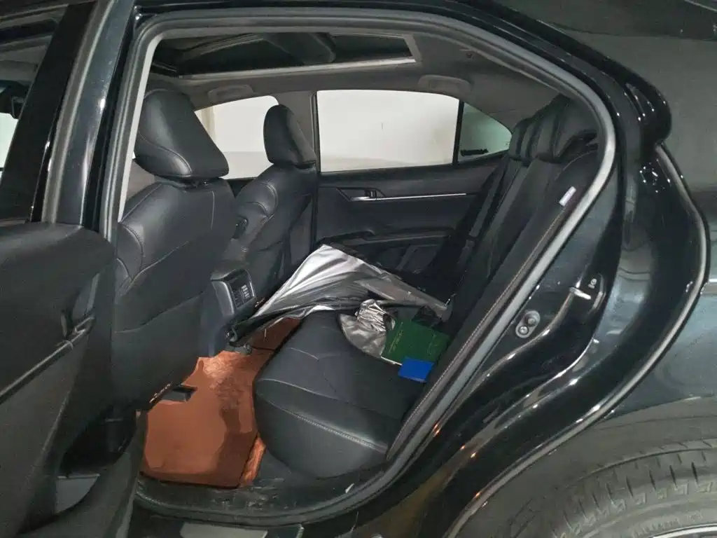 Toyota Camry — миниатюра 15