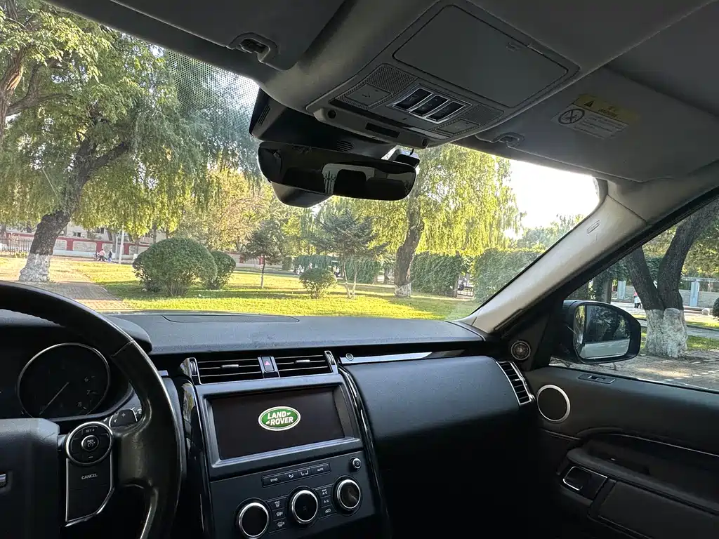 Land Rover Discovery — миниатюра 26