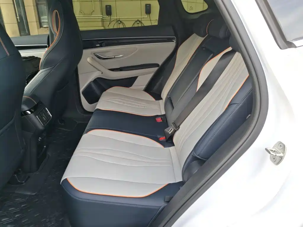 BYD PLUS New Energy — миниатюра 17