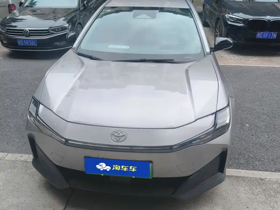 Toyota bZ3 — миниатюра 2