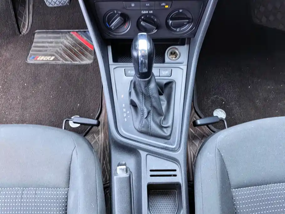 Volkswagen Lavida — миниатюра 16