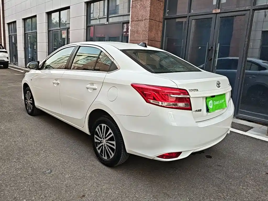 Toyota Vios — миниатюра 5