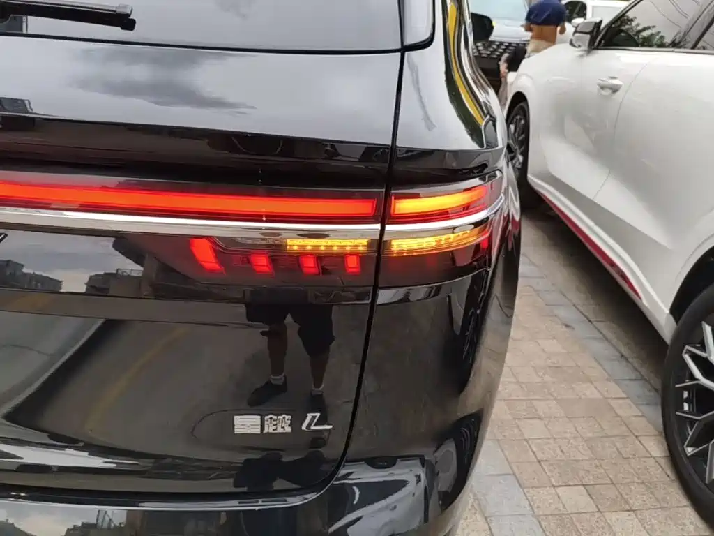 Geely Xingyue L — миниатюра 8