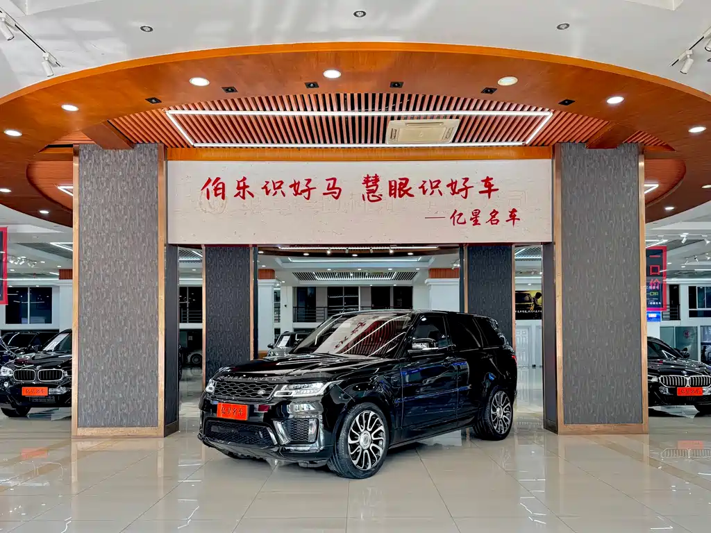 Land Rover Sport 2021