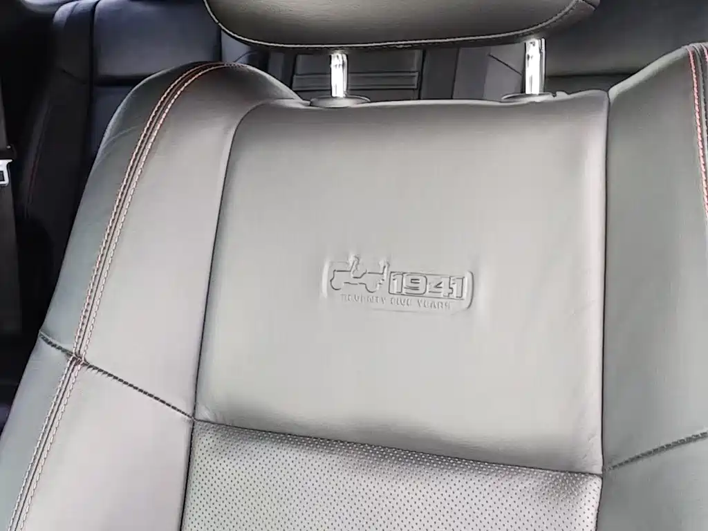 Jeep Grand Cherokee (Import) — миниатюра 15