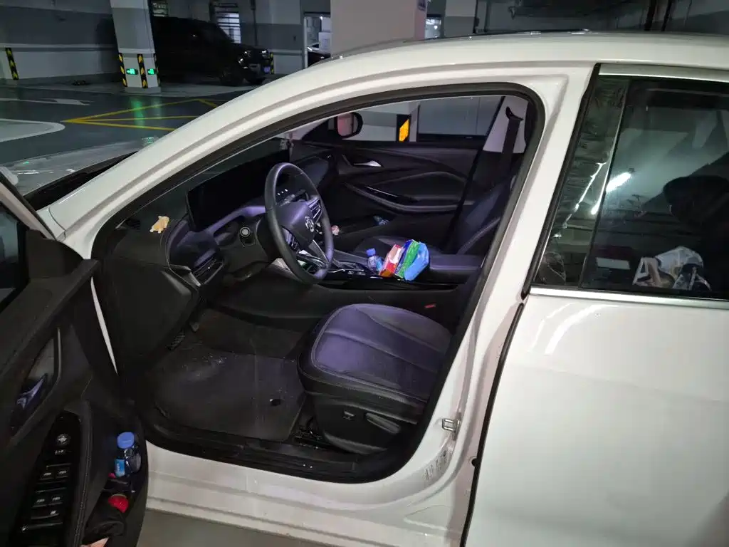 Buick Verano — миниатюра 8