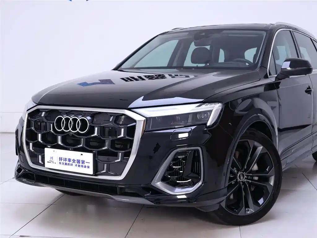 Audi Q7 2024 55 TFSI quattro S line Sport