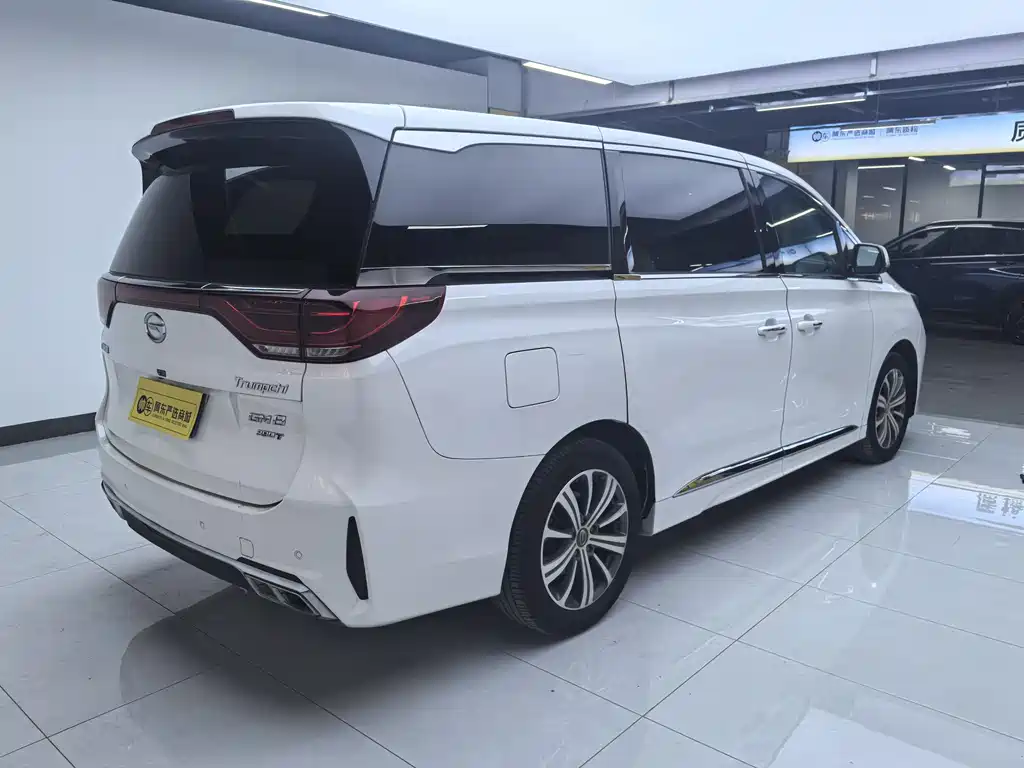 GAC TRUMPCHI M8