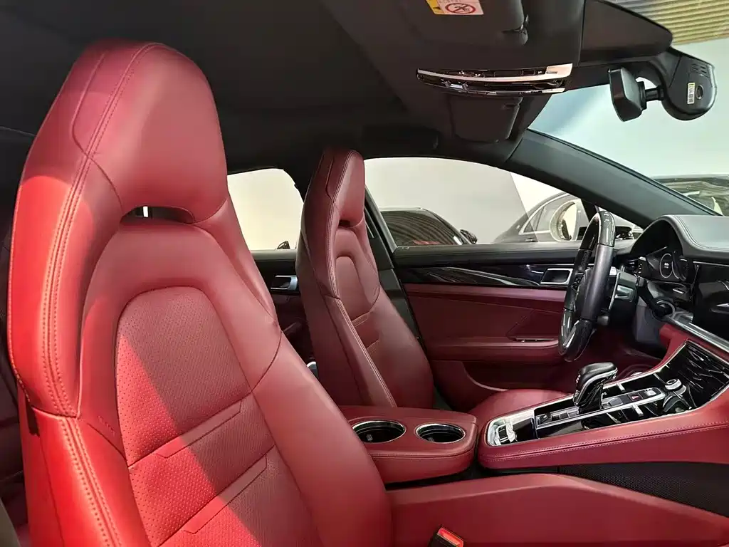 Porsche Panamera — миниатюра 12