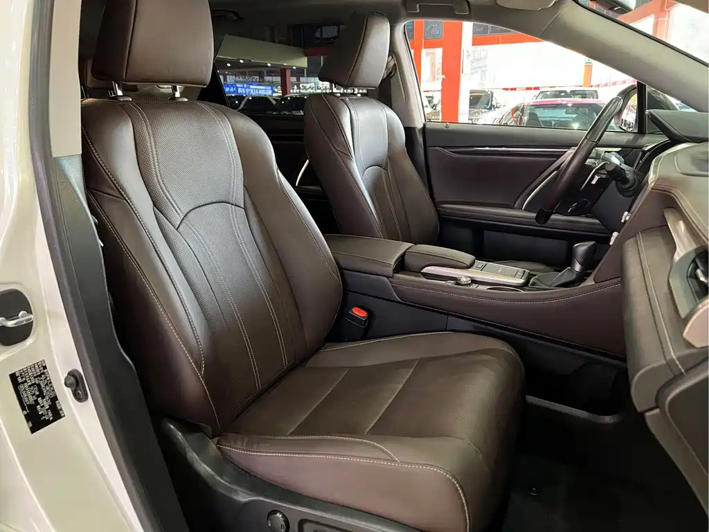 Lexus RX — миниатюра 9