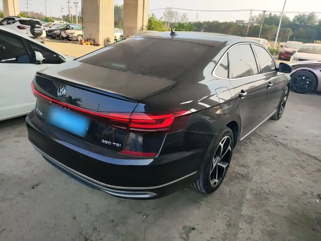 Volkswagen Passat — миниатюра 7