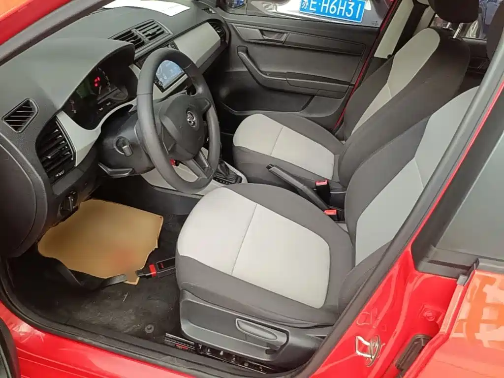 Skoda Fabia — миниатюра 15