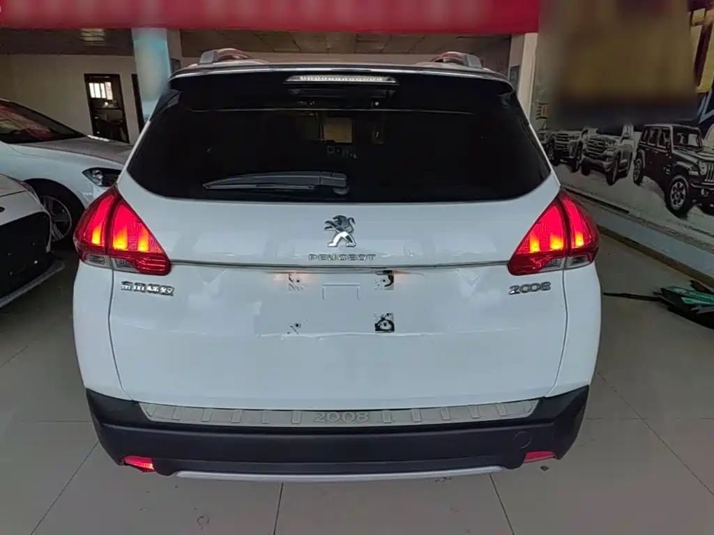 Peugeot 2008 — миниатюра 6