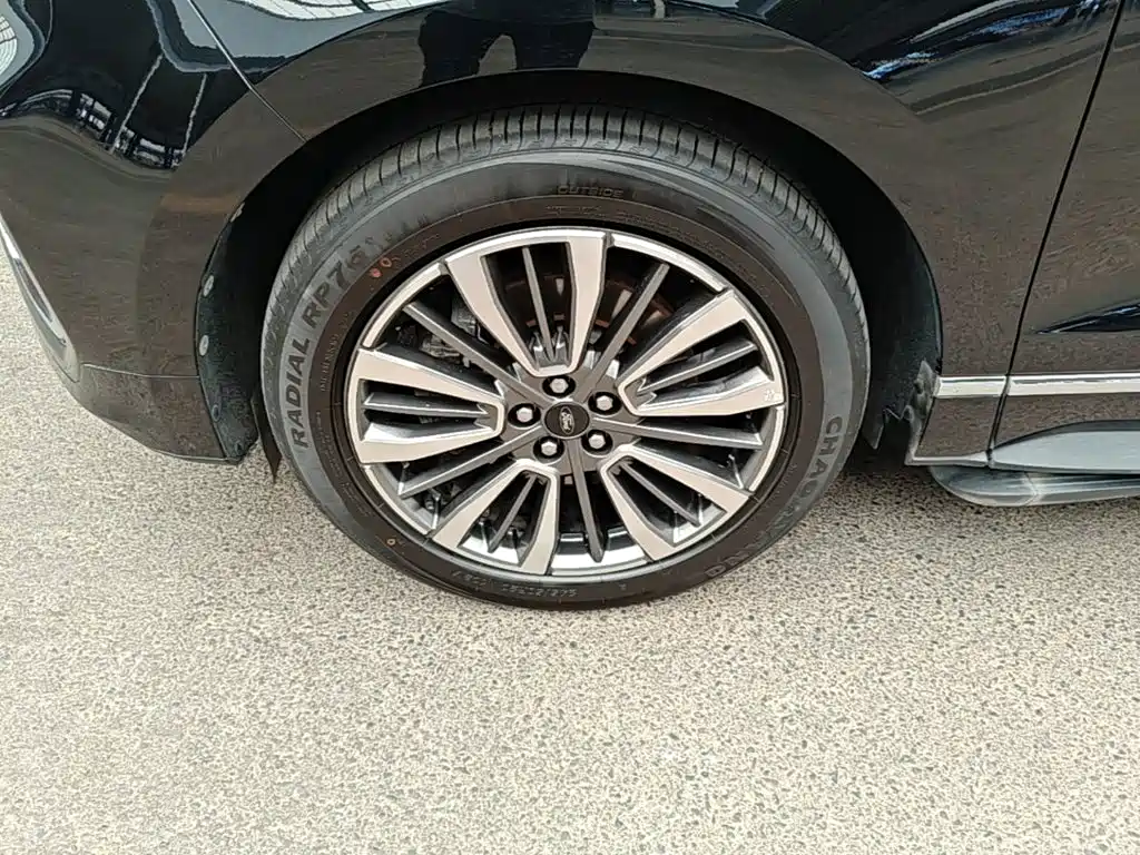 Ford Edge — миниатюра 23