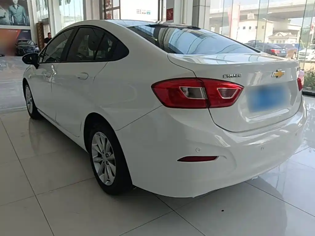 Chevrolet Cruze — миниатюра 5