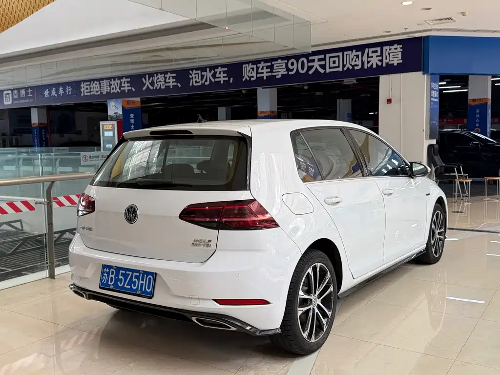 Volkswagen Golf — миниатюра 9