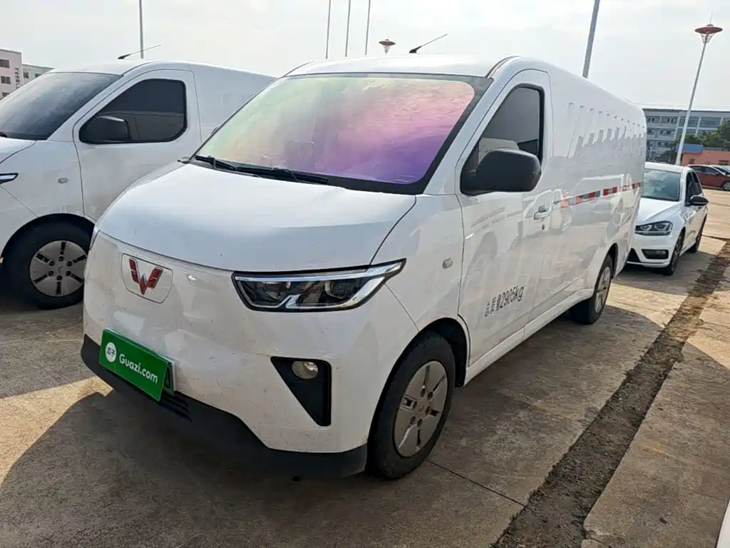 Wuling Yangguang — миниатюра 2