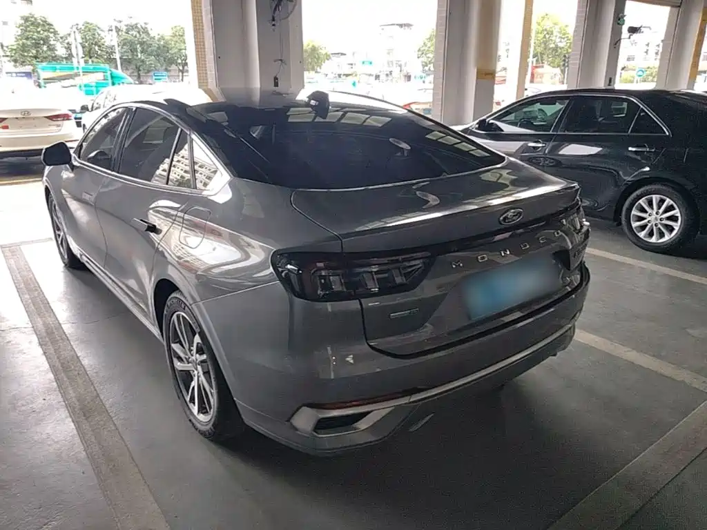 Ford Mondeo — миниатюра 5