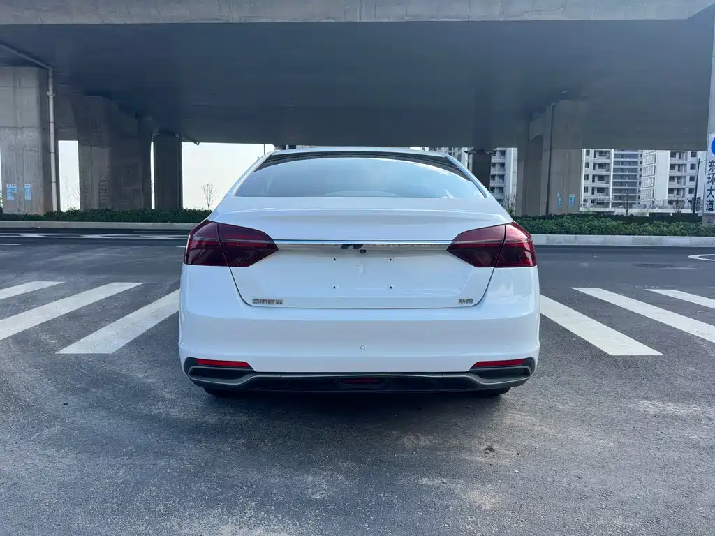 Geely Emgrand — миниатюра 6